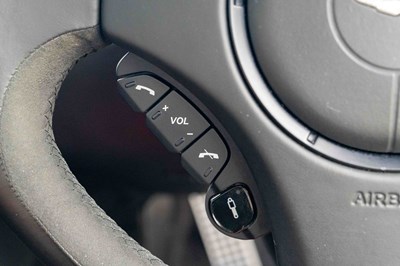 Lot 51 - 2013 Aston Martin Vanquish