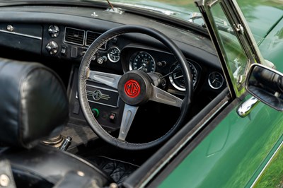 Lot 5 - 1974 MGB Roadster