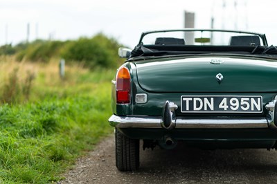 Lot 5 - 1974 MGB Roadster