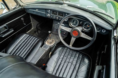 Lot 5 - 1974 MGB Roadster