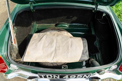 Lot 5 - 1974 MGB Roadster