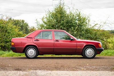 Lot 15 - 1991 Mercedes 190E