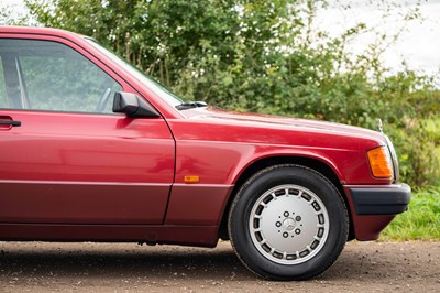 Lot 15 - 1991 Mercedes 190E