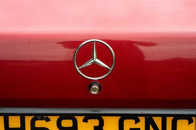 Lot 15 - 1991 Mercedes 190E
