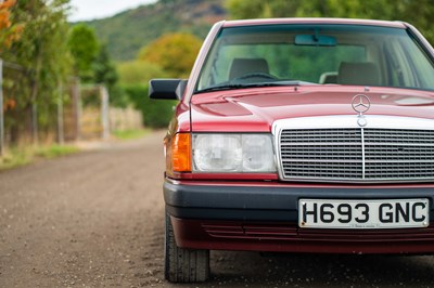 Lot 15 - 1991 Mercedes 190E
