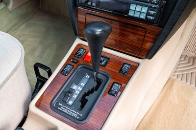 Lot 15 - 1991 Mercedes 190E