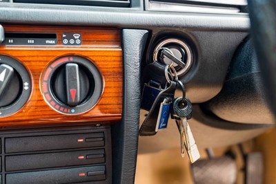 Lot 15 - 1991 Mercedes 190E