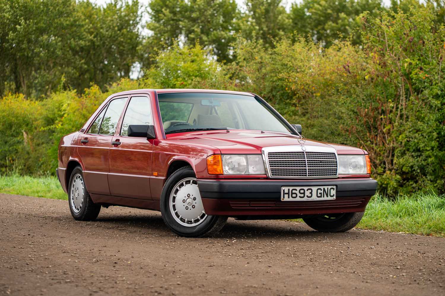 Lot 15 - 1991 Mercedes 190E