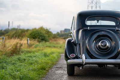Lot 2 - 1948 Ford V8 Pilot