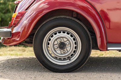 Lot 17 - 1977 Volkswagen Beetle