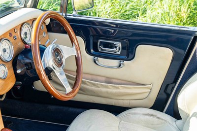 Lot 32 - 1986 Sebring TMX