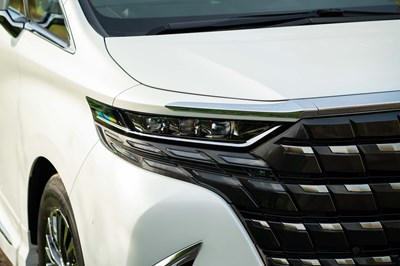 Lot 55 - 2024 Toyota Alphard Executive Lounge