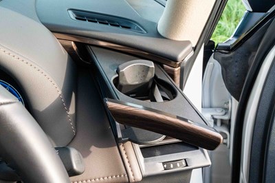 Lot 55 - 2024 Toyota Alphard Executive Lounge
