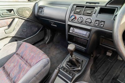 Lot 25 - 1993 Ford Escort XR3i Cabriolet