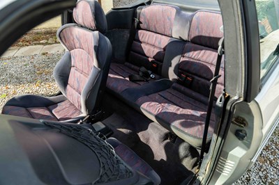 Lot 25 - 1993 Ford Escort XR3i Cabriolet