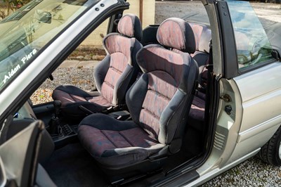 Lot 25 - 1993 Ford Escort XR3i Cabriolet