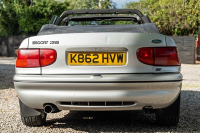 Lot 25 - 1993 Ford Escort XR3i Cabriolet