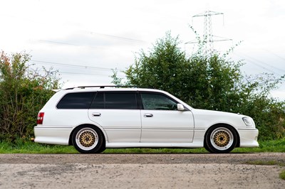 Lot 69 - 2002 Toyota Crown