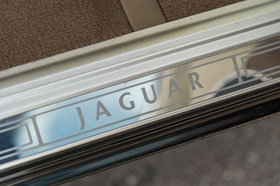 Lot 46 - 2001 Jaguar XJ8