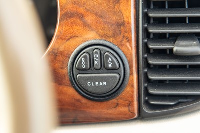 Lot 46 - 2001 Jaguar XJ8