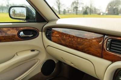 Lot 46 - 2001 Jaguar XJ8