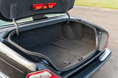 Lot 46 - 2001 Jaguar XJ8