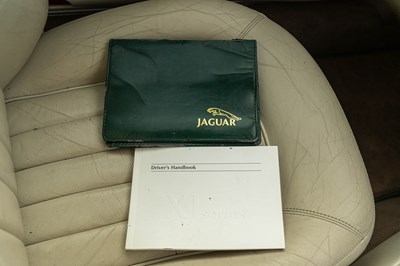 Lot 46 - 2001 Jaguar XJ8