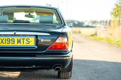 Lot 43 - 2000 Jaguar XJ8