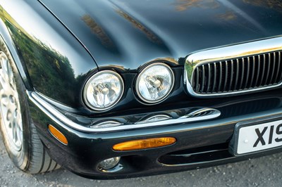 Lot 43 - 2000 Jaguar XJ8