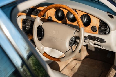 Lot 43 - 2000 Jaguar XJ8