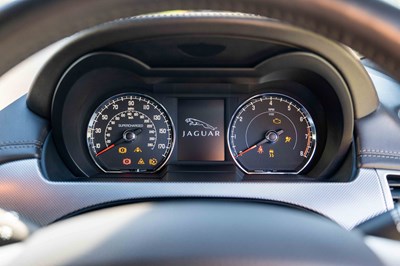 Lot 47 - 2010 Jaguar XKR Coupe