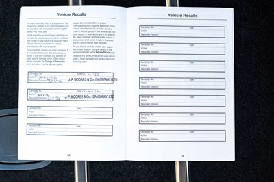 Lot 47 - 2010 Jaguar XKR Coupe