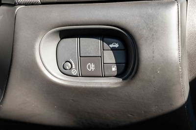 Lot 59 - 2010 Jaguar XKR Convertible