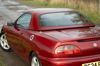 Lot 5 - 1998 MG MGF