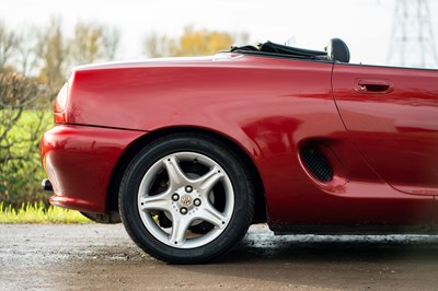 Lot 5 - 1998 MG MGF