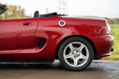 Lot 5 - 1998 MG MGF
