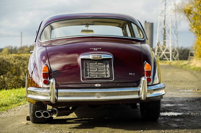 Lot 1960 Jaguar Mk. II 3.8