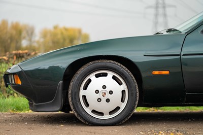 Lot 51 - 1984 Porsche 928 S2