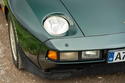 Lot 51 - 1984 Porsche 928 S2