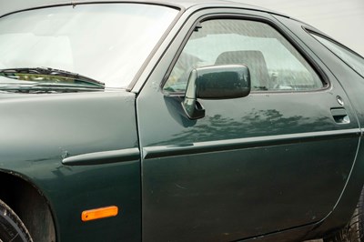 Lot 51 - 1984 Porsche 928 S2