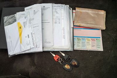 Lot 51 - 1984 Porsche 928 S2