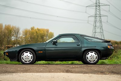 Lot 51 - 1984 Porsche 928 S2