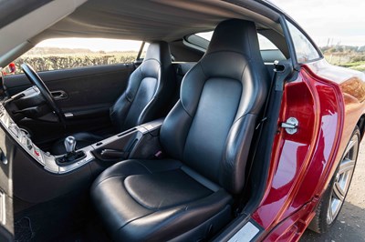 Lot 34 - 2004 Chrysler Crossfire