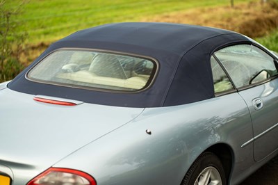 Lot 1997 Jaguar XK8 Convertible