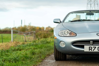 Lot 1997 Jaguar XK8 Convertible