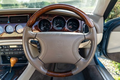 Lot 1997 Jaguar XK8 Convertible