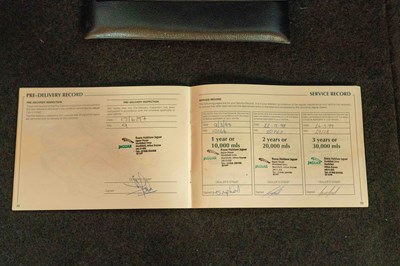 Lot 1997 Jaguar XK8 Convertible