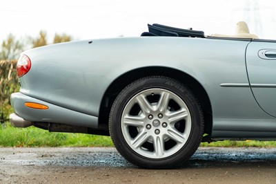 Lot 1997 Jaguar XK8 Convertible