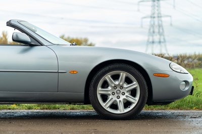 Lot 1997 Jaguar XK8 Convertible
