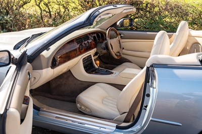 Lot 1997 Jaguar XK8 Convertible